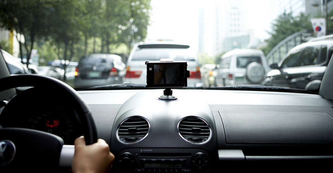 塞、堵、慢、污染等，已小轎車出行成通病