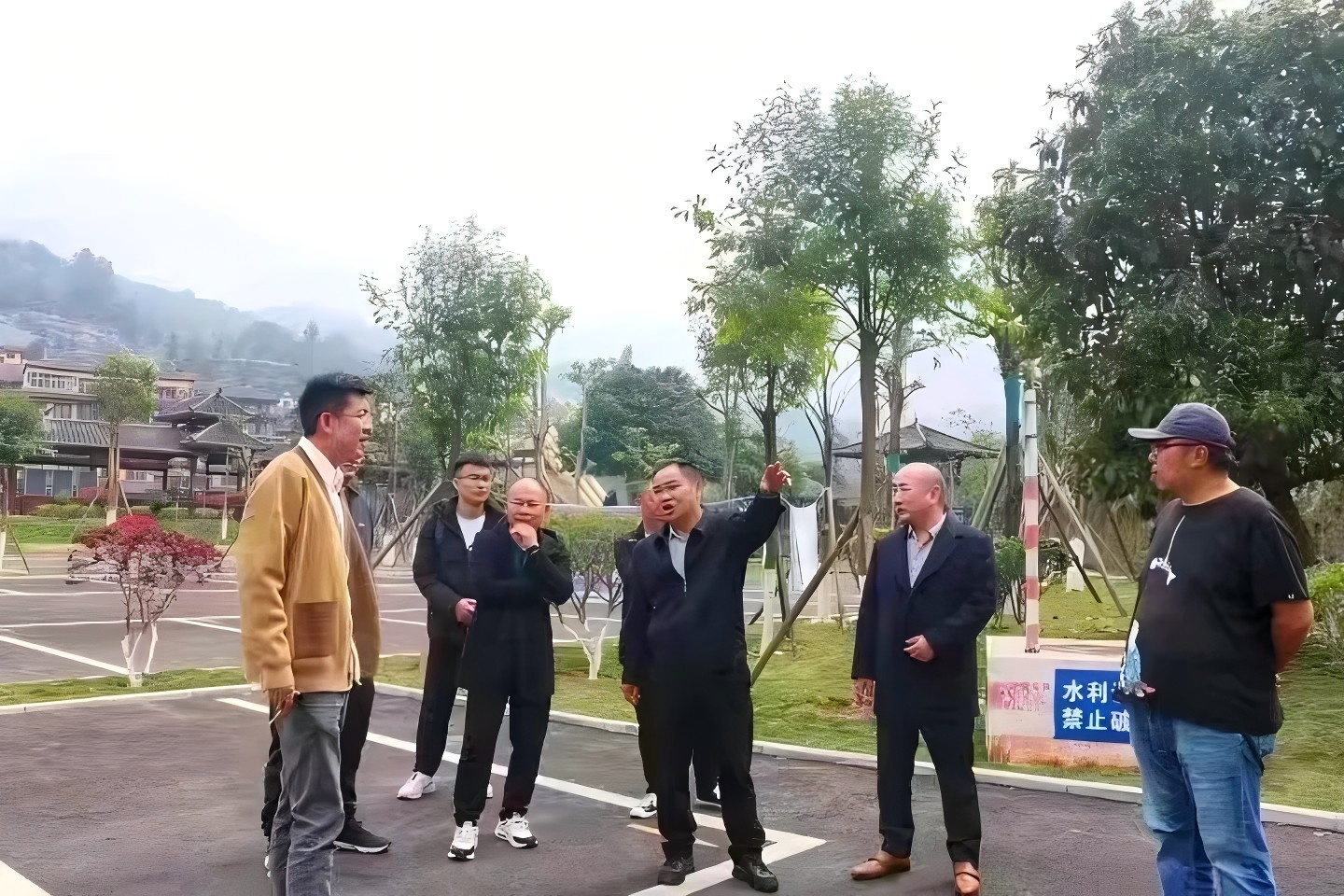 法瑞納集團(tuán)房建濤董事長赴云南省屏邊縣考察水源項(xiàng)目